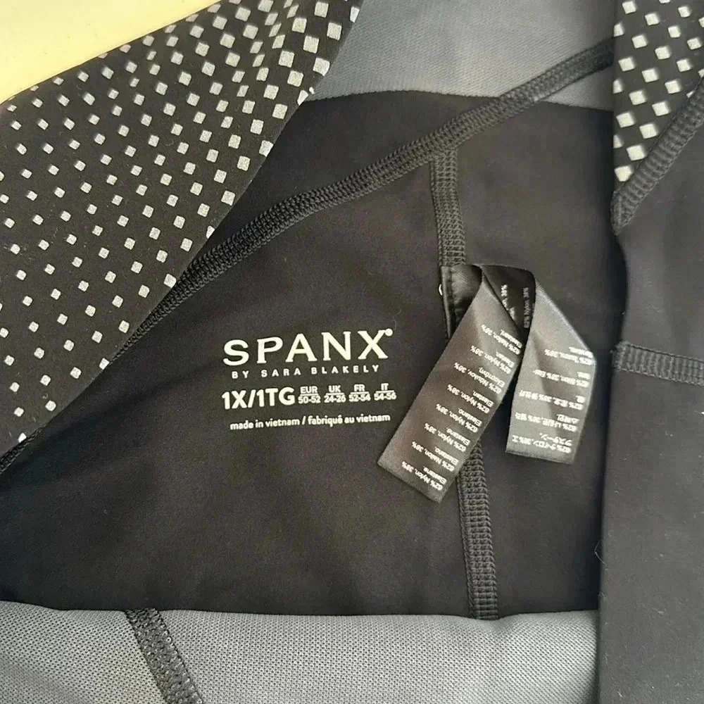 Spanx - Picture 3 of 4
